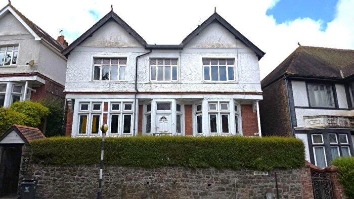3 Bedroom Apartment For Sale In Fairoak Road, Roath Park, Cardiff, CF23