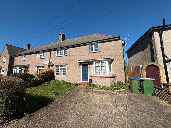 3 Bedroom Detached House To Rent In Lovel Avenue, Welling, DA16