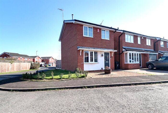 2 Bedroom Detached House For Sale In Sedgemere Avenue, Crewe, CW1