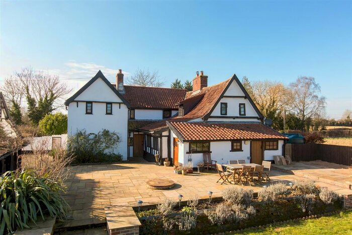 6 Bedroom Detached House For Sale In Fen Road, Carleton Rode, Norwich NR16