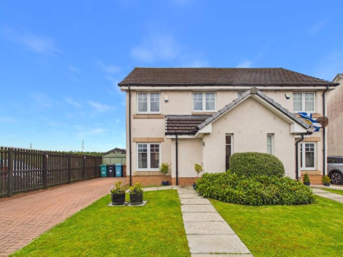 3 Bedroom Semi-Detached House For Sale In Shankly Drive, Newmains, Wishaw, ML2
