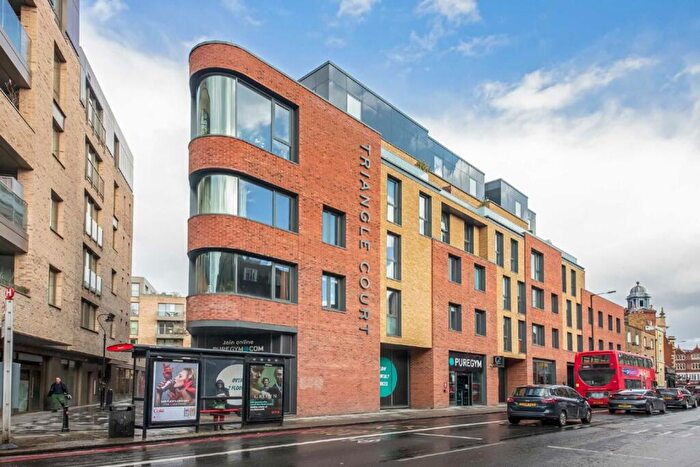 2 Bedroom Flat To Rent In Camberwell New Road, Camberwell, SE5