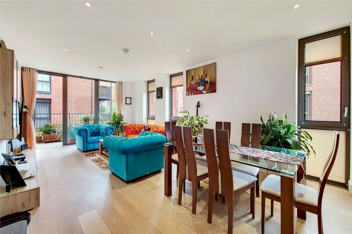 2 Bedroom Flat To Rent In Mondrian House, Kidderpore Avenue, NW3