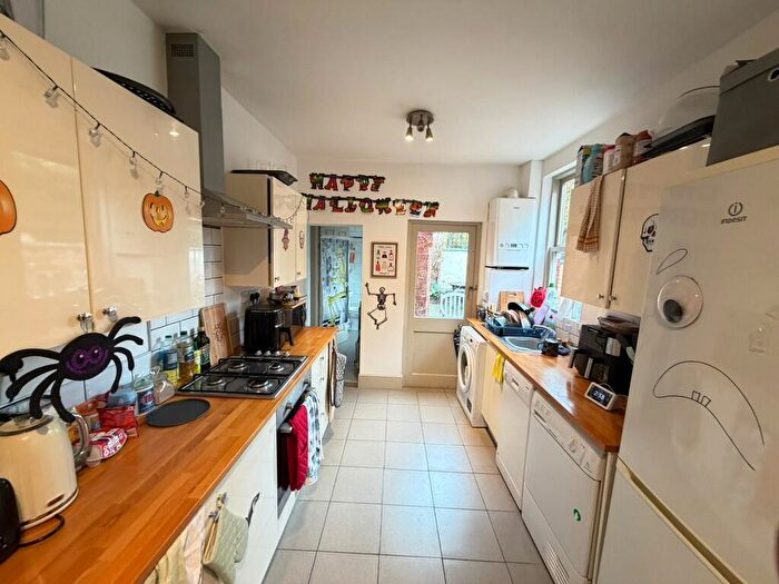 4 Bedroom Terraced House To Rent In Harrow Road, West End, Leicester, LE3