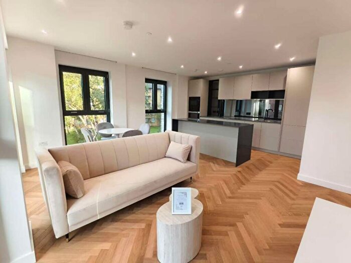 2 Bedroom Apartment To Rent In Emperor Point, Woodberry Down, Dragonfly Walk, Finsbury Park, London, N4