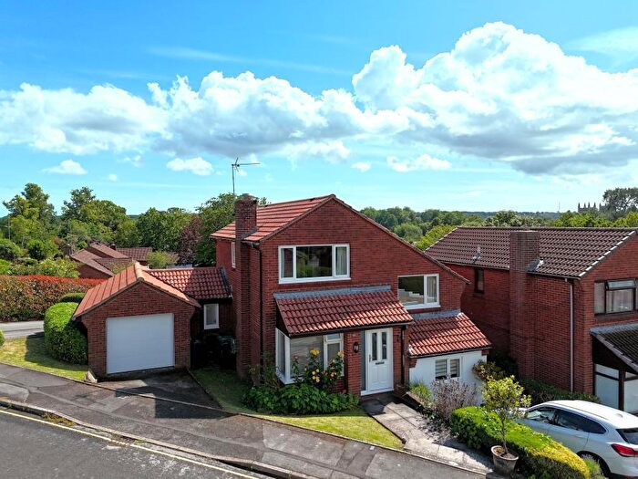 4 Bedroom Detached House For Sale In Greenhays Rise, Wimborne, BH21