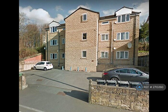 2 Bedroom Flat To Rent In Willow Lane, Huddersfield, HD1