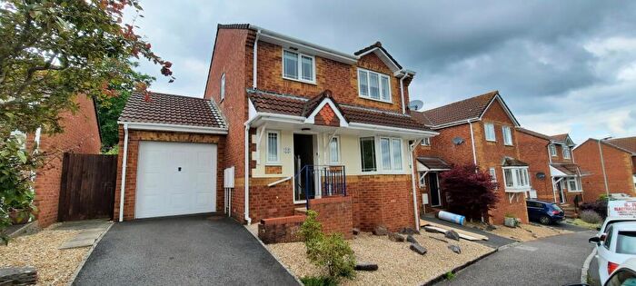 3 Bedroom House To Rent In Yallop Way, Honiton, EX14