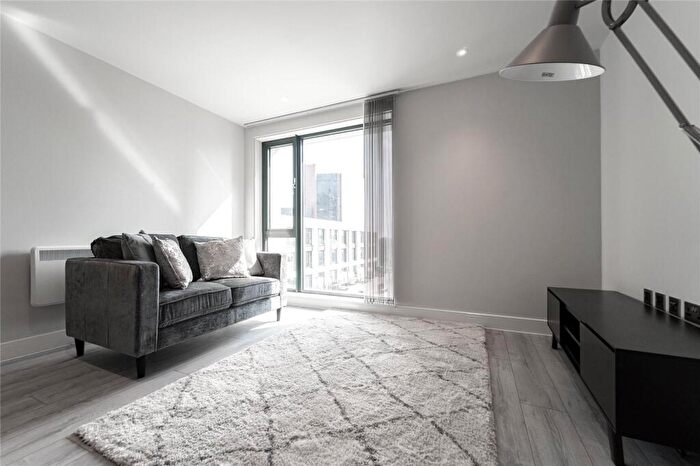 1 Bedroom Apartment To Rent In St Martins Place, Broad Street, Birmingham, West Midlands, B15