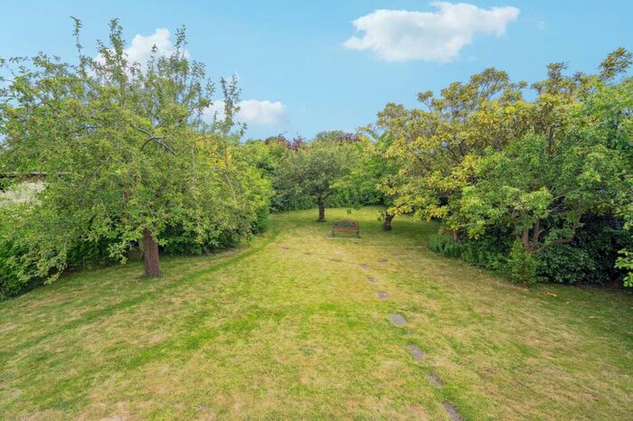 4 Bedroom Detached House For Sale In George Green Road, George Green, SL3