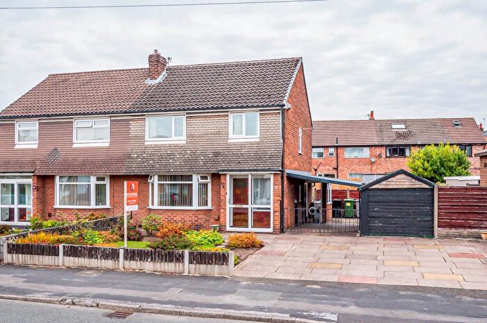3 Bedroom Semi-Detached House For Sale In Woodhouse Road, Davyhulme, Manchester, M41