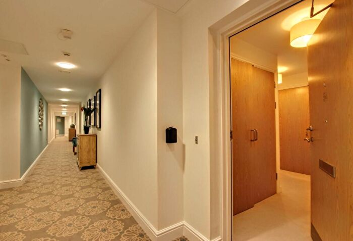 1 Bedroom Retirement Property For Sale In Kleinwort Close, Hurst Place, RH16
