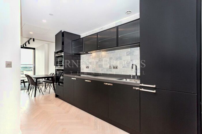 1 Bedroom Apartment To Rent In One Crown Place, Wilson Street, Moorgate, EC2A