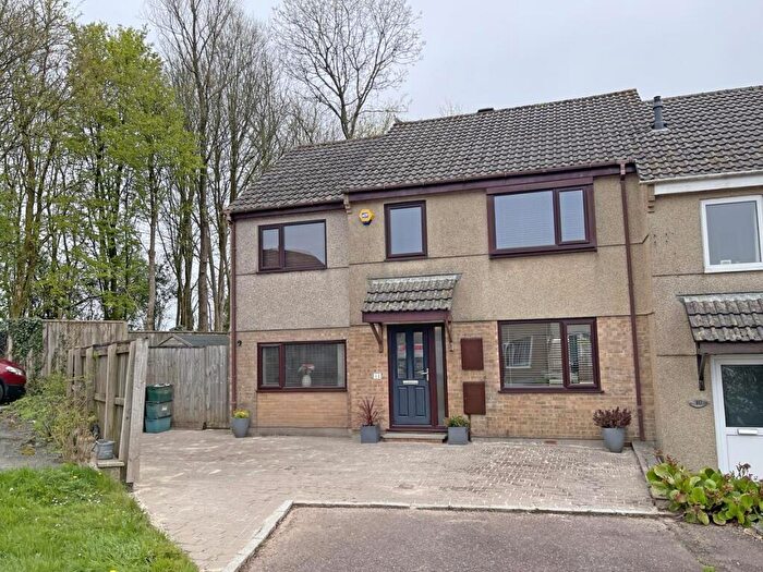 4 Bedroom End Of Terrace House For Sale In New Wood Close, Woolwell, Plymouth, PL6