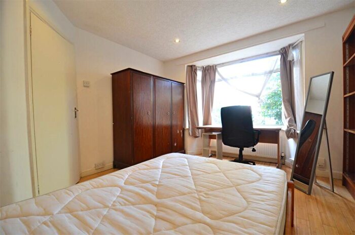 3 Bedroom Terraced House To Rent In Quinton Road, Harborne, B17