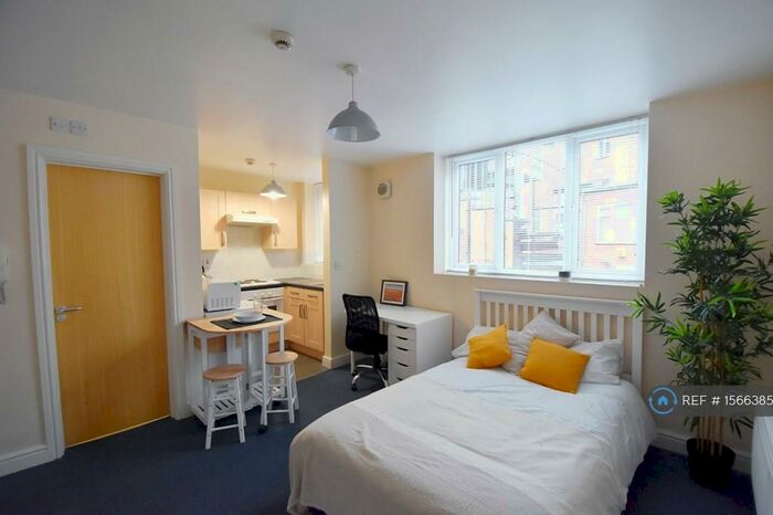 Studio To Rent In Western Road, Leicester, LE3