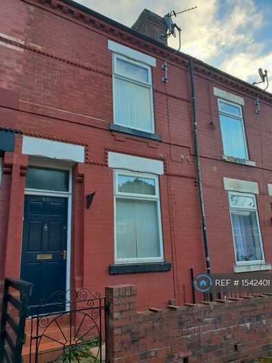 2 Bedroom Terraced House To Rent In Pinnington Road, Manchester, M18