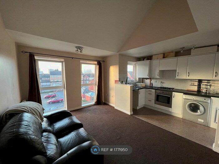 2 Bedroom Flat To Rent In Swan Lane, Coventry, CV2