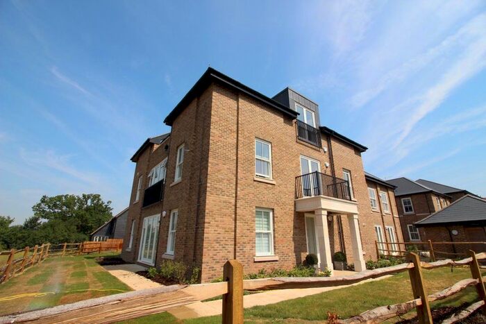 1 Bedroom Flat To Rent In Merry Hill Road, Bushey, WD23