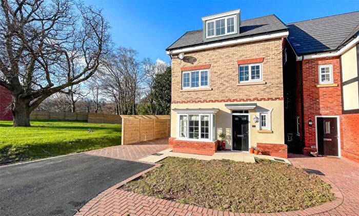 4 Bedroom Detached House For Sale In Gerddi Derw, Colwyn Bay, Conwy, LL29