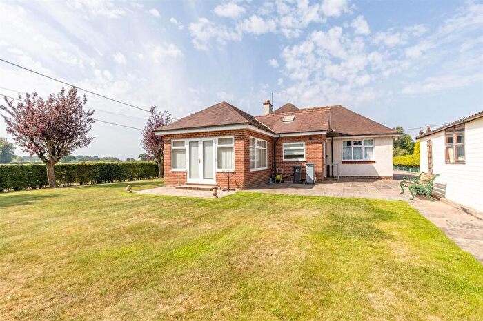 2 Bedroom House For Sale In South Avenue, Haslington, CW1