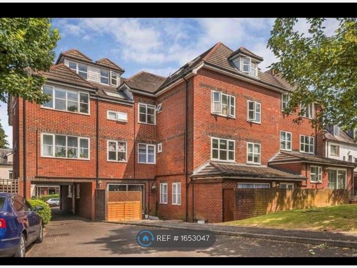 1 Bedroom Flat To Rent In Ashdown Court, Sutton, SM2