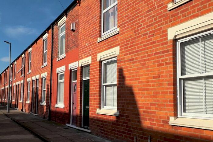 2 Bedroom Town House To Rent In Wentworth Street, Middlesbrough, TS1