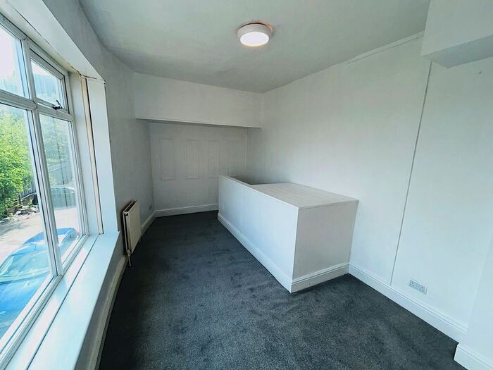 1 Bedroom Flat To Rent In Doncaster Road, Barnsley, S70