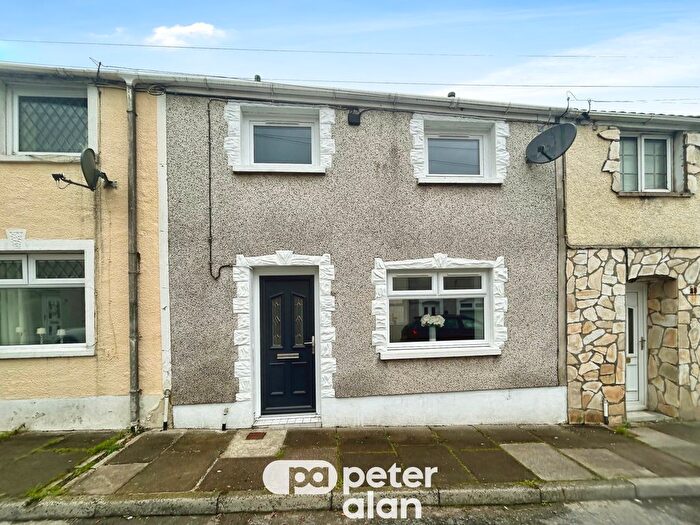 3 Bedroom Property To Rent In Park Street, Maesteg, CF34