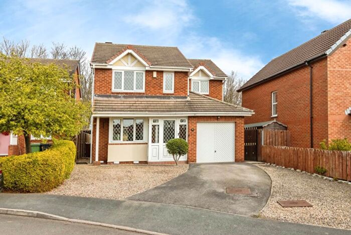 4 Bedroom Detached House For Sale In Bryony Court, Leeds, West Yorkshire, LS10