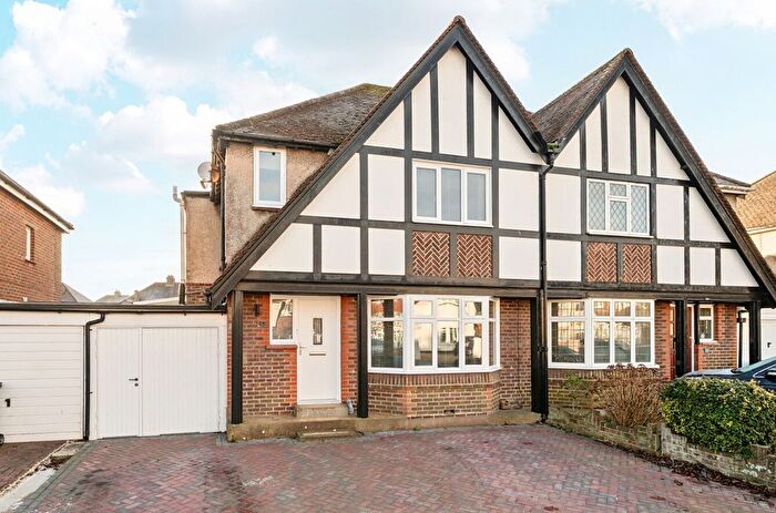 3 Bedroom Semi Detached House For Sale In Central Avenue, Bognor Regis, PO21