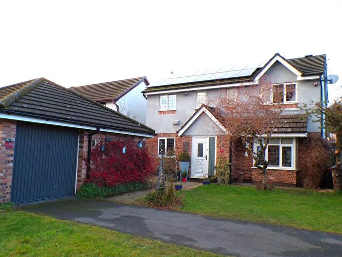 4 Bedroom Detached House For Sale In Boar Green Close, Moston, Manchester, M40