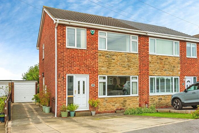 3 Bedroom Semi-Detached House For Sale In Mayfield Court, Ossett, WF5