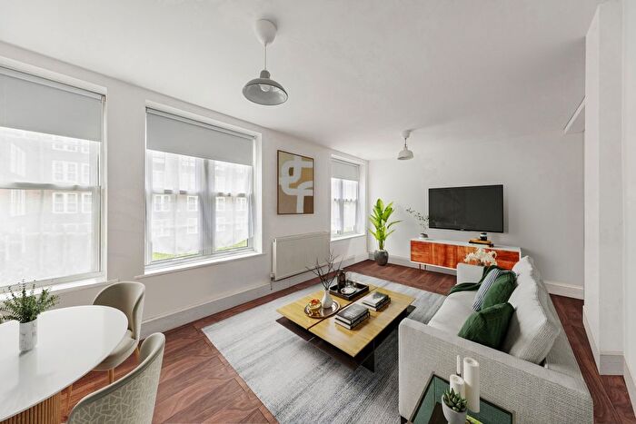 2 Bedroom Flat For Sale In Thames Street, London, SE10