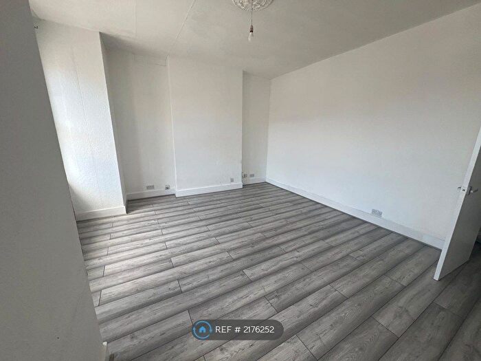 2 Bedroom Flat To Rent In Station Road, Harrow, HA1