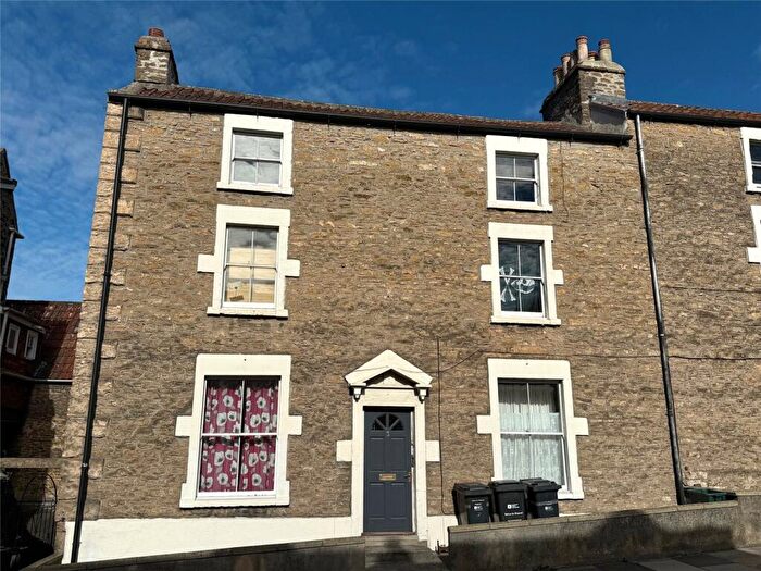 1 Bedroom Apartment For Sale In North Parade, Frome, BA11