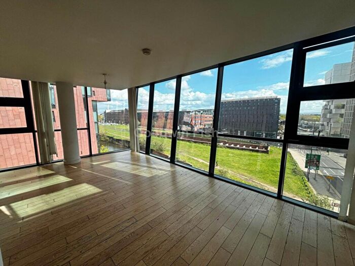 2 Bedroom Apartment To Rent In Islington Wharf, Great Ancoats Street, Manchester, M4