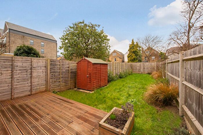 2 Bedroom Flat To Rent In Beaufort Road, Kingston Upon Thames, KT1