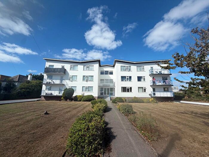 2 Bedroom Flat To Rent In Seacliff Court, Clifton Road, Bournemouth, Bournemouth Christchurch Poole, BH6