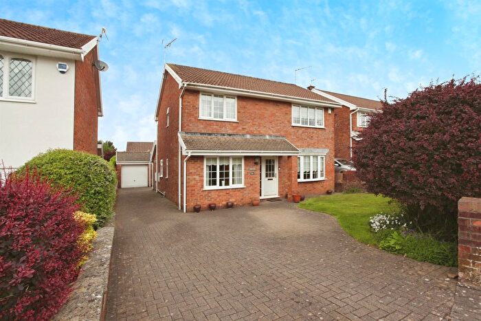 4 Bedroom Detached House For Sale In Heol Iscoed, Efail Isaf, Pontypridd, CF38