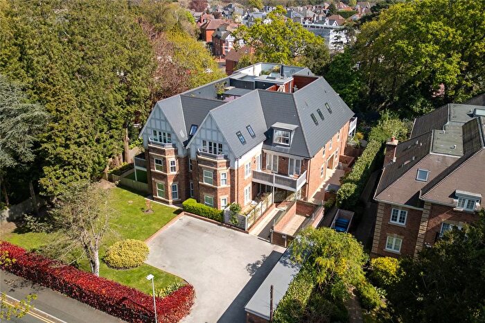 2 Bedroom Flat For Sale In Tower Road, Poole, Dorset, BH13