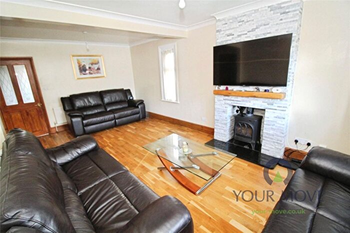 3 Bedroom Semi-detached House For Sale In Bedford Road, Wootton, Bedford, Bedfordshire, MK43