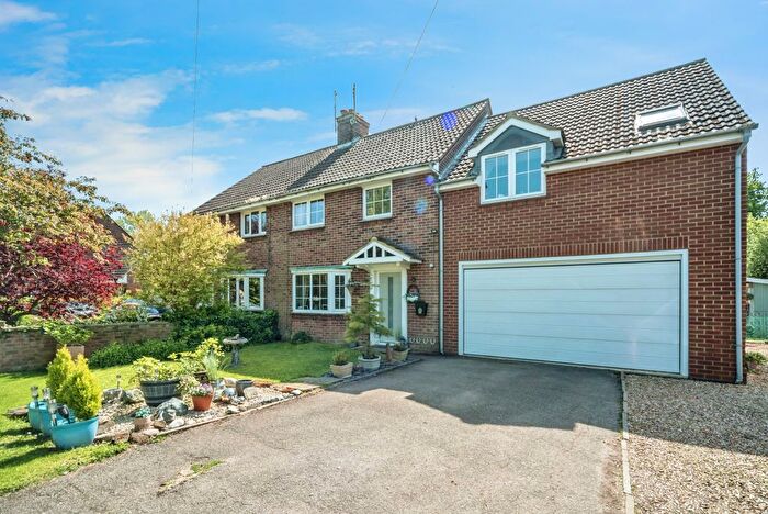 4 Bedroom Semi-Detached House For Sale In High Street, Wilden, Bedford, Bedfordshire, MK44
