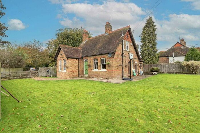 4 Bedroom Detached House For Sale In New Ground Road, Aldbury, HP23