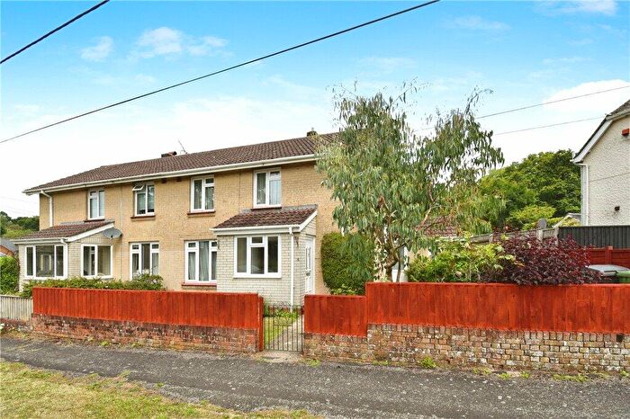 3 Bedroom Semi-Detached House For Sale In Salisbury Road, Sherfield English, Romsey, Hampshire, SO51