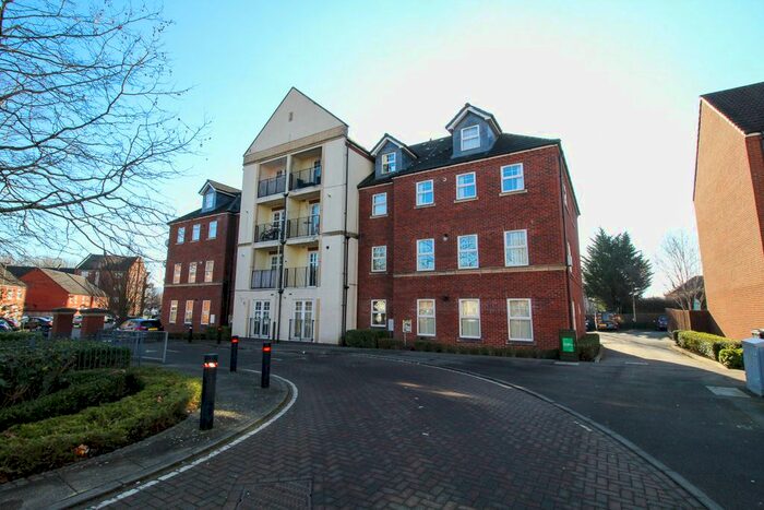 2 Bedroom Flat To Rent In Montvale Gardens, Leicester, LE4