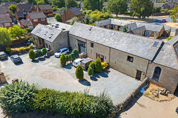 3 Bedroom Barn Conversion For Sale In Cranford Road, Barton Seagrave, NN15