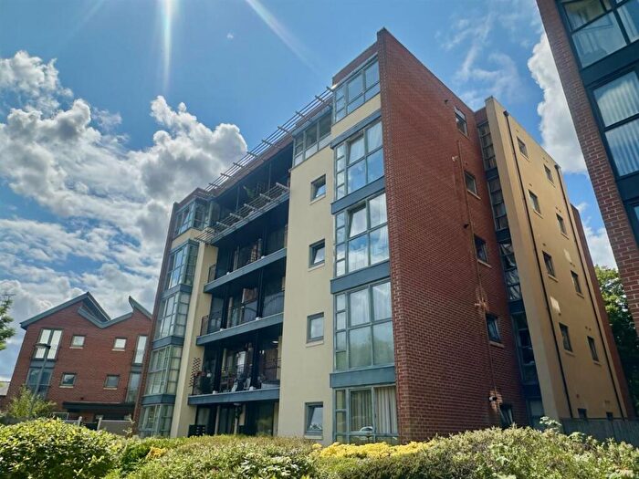 2 Bedroom House To Rent In Copper Place, Manchester, M14