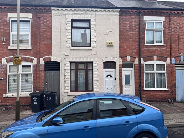 2 Bedroom House To Rent In Denmark Road, Leicester, LE2