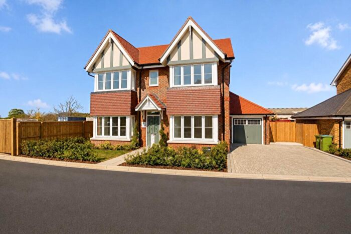 4 Bedroom Detached House For Sale In Little Green, Aston Clinton, Aylesbury, HP22